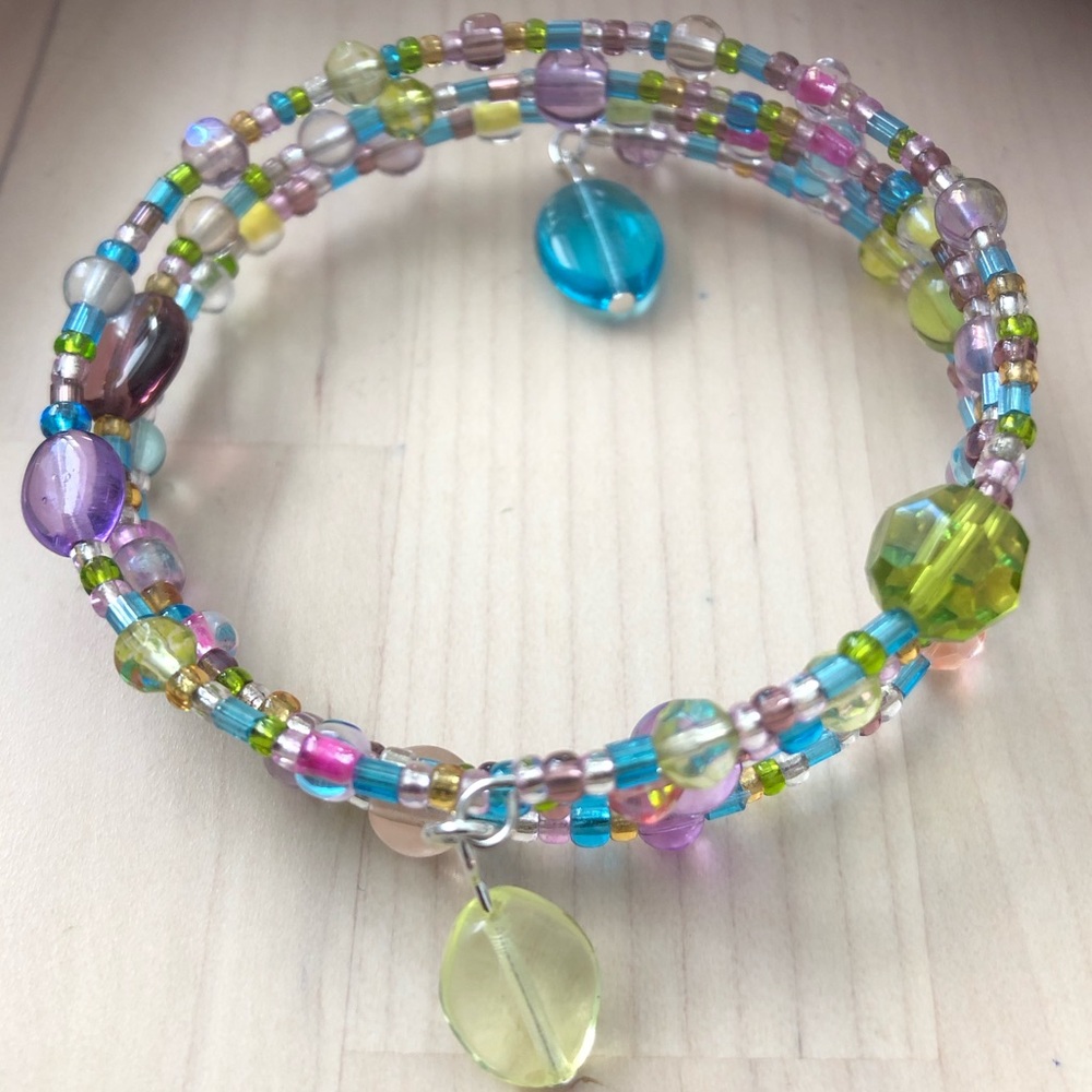 HP-Beautiful Springtime Bracelet - Picture 4 of 4